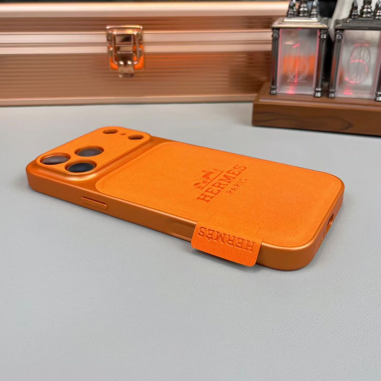 Prémiové kožené puzdro na iPhone Classices – luxusná ochrana