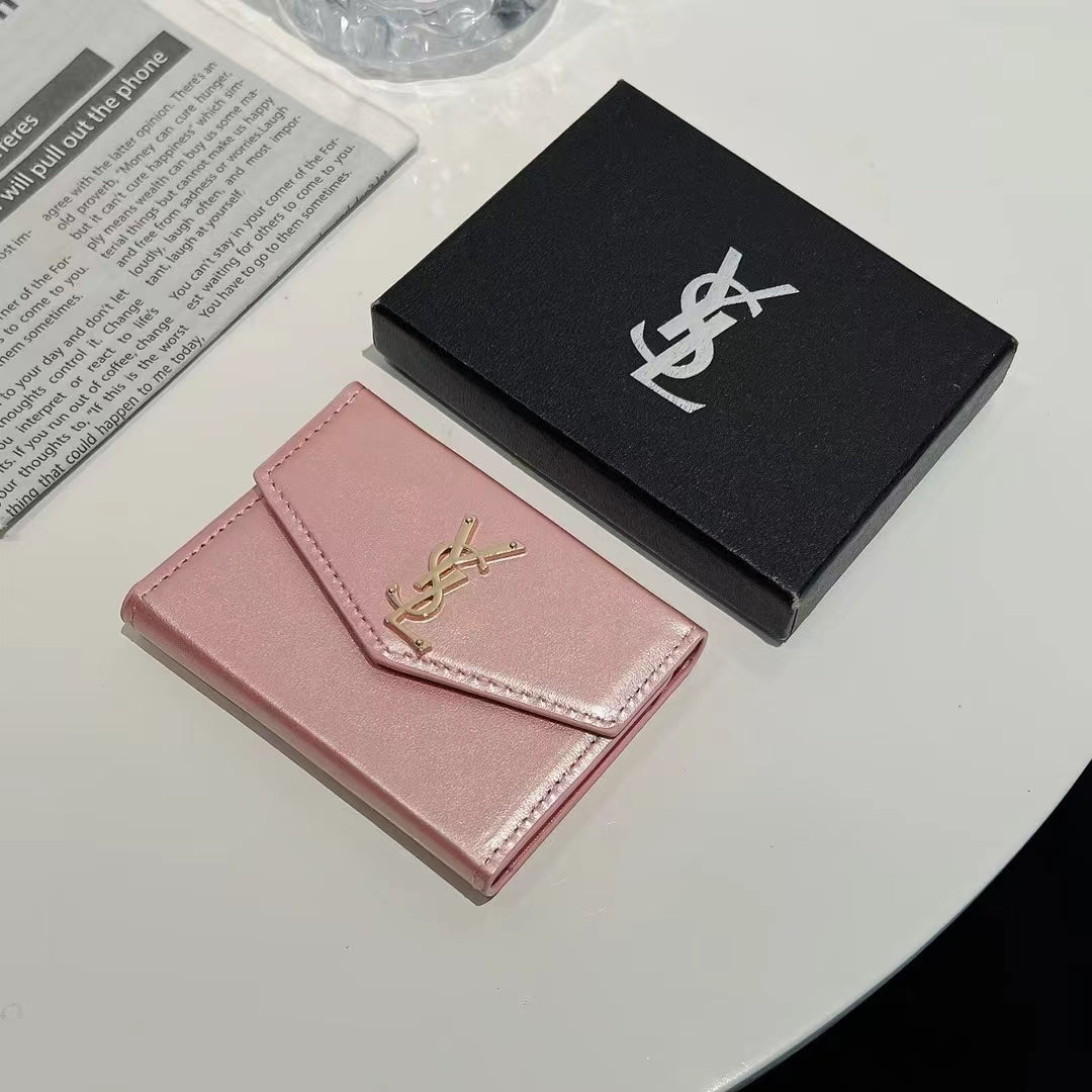 Sealbhóir Cárta Luxurious Clasaiceach