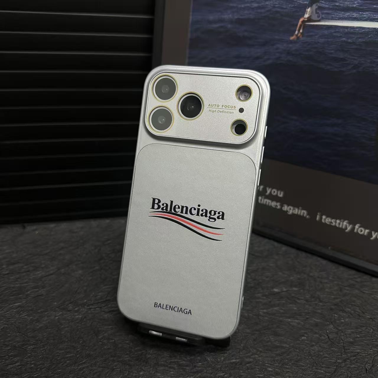 Balenciaga-Inspired Neamhlonrach Cás iPhone Cosanta le Cosaint Lionsa Iomlán