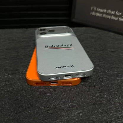Balenciaga-Inspired Neamhlonrach Cás iPhone Cosanta le Cosaint Lionsa Iomlán