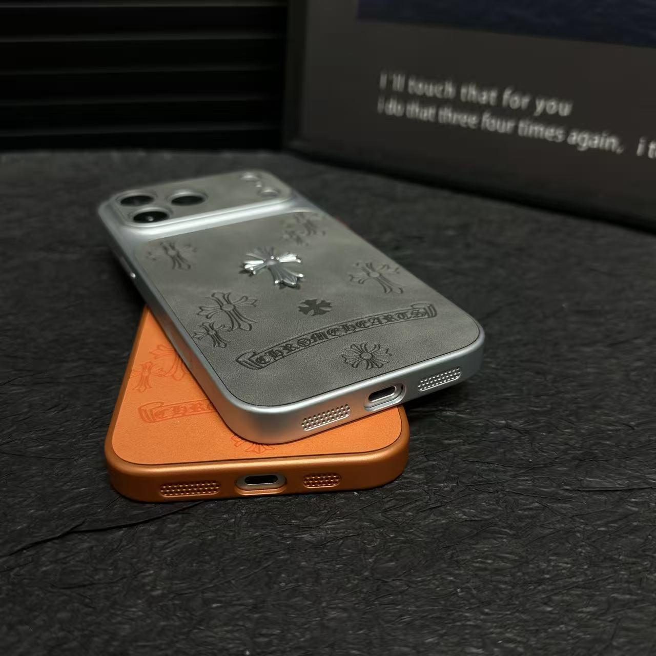حافظة iPhone جلدية مستوحاة من قلوب الكروم، ذات ملمس ممتاز، حماية نحيفة