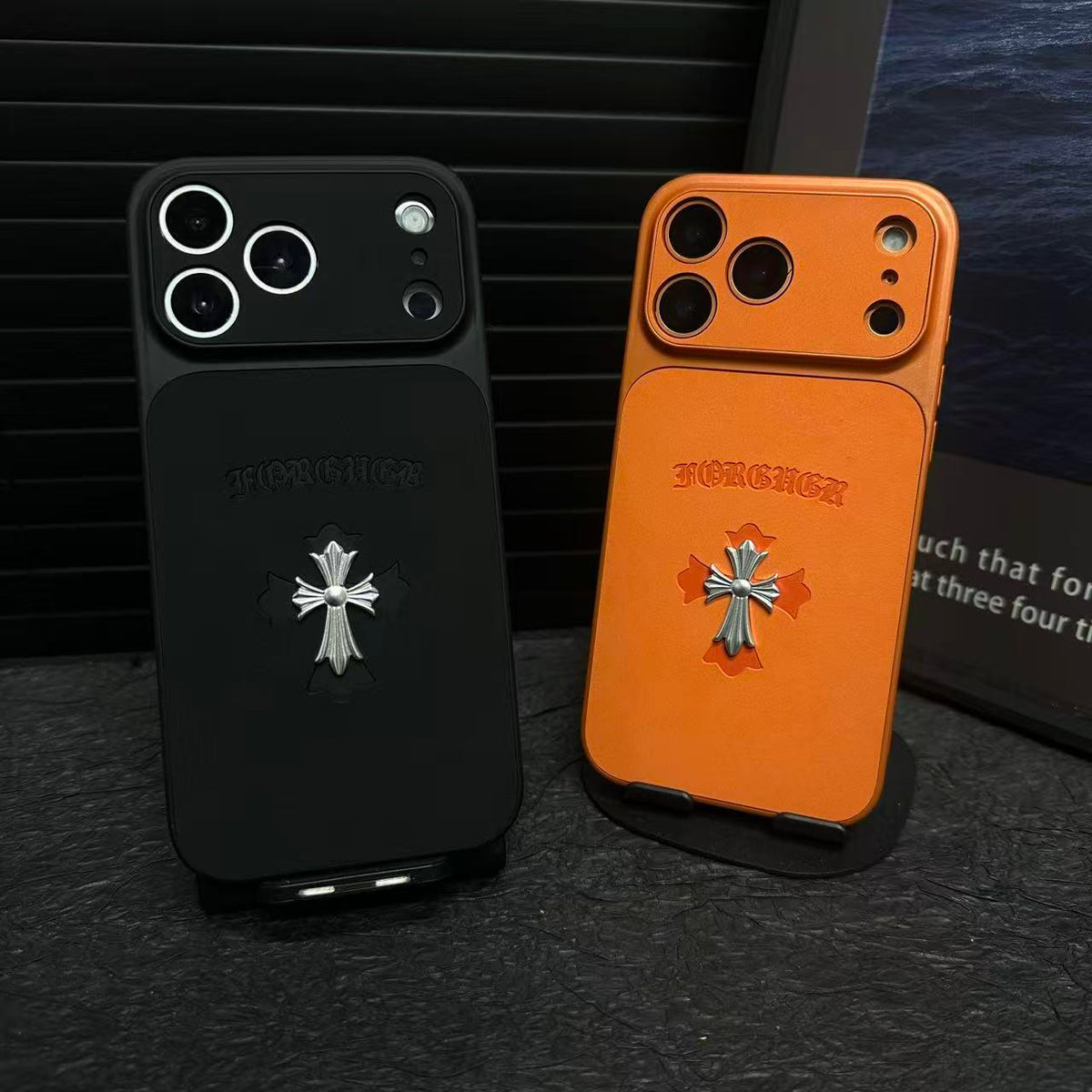 クロムハーツ クロスレザーiPhoneケース