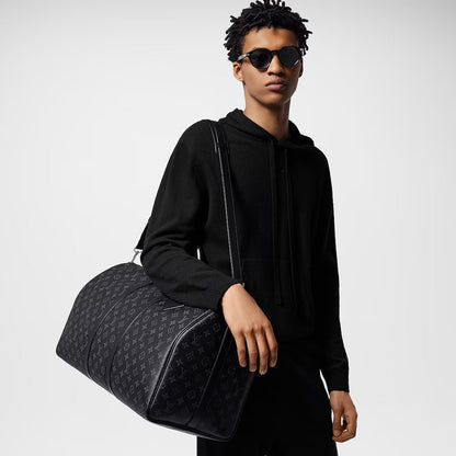 Torba podróżna L-Luxury z monogramem – elegancja w podróży