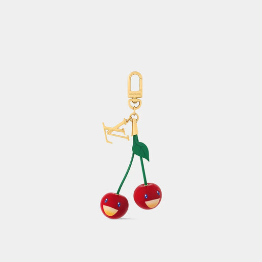 🌟 L-チェリーキーホルダー：キュートさと高級感を兼ね備えたオールインワン 🍒✨