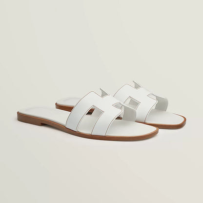 Minimal Double H Logo Slides – Minimal Chic Sandály