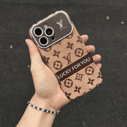 Capa luxuosa de couro marrom para iPhone de cor preta